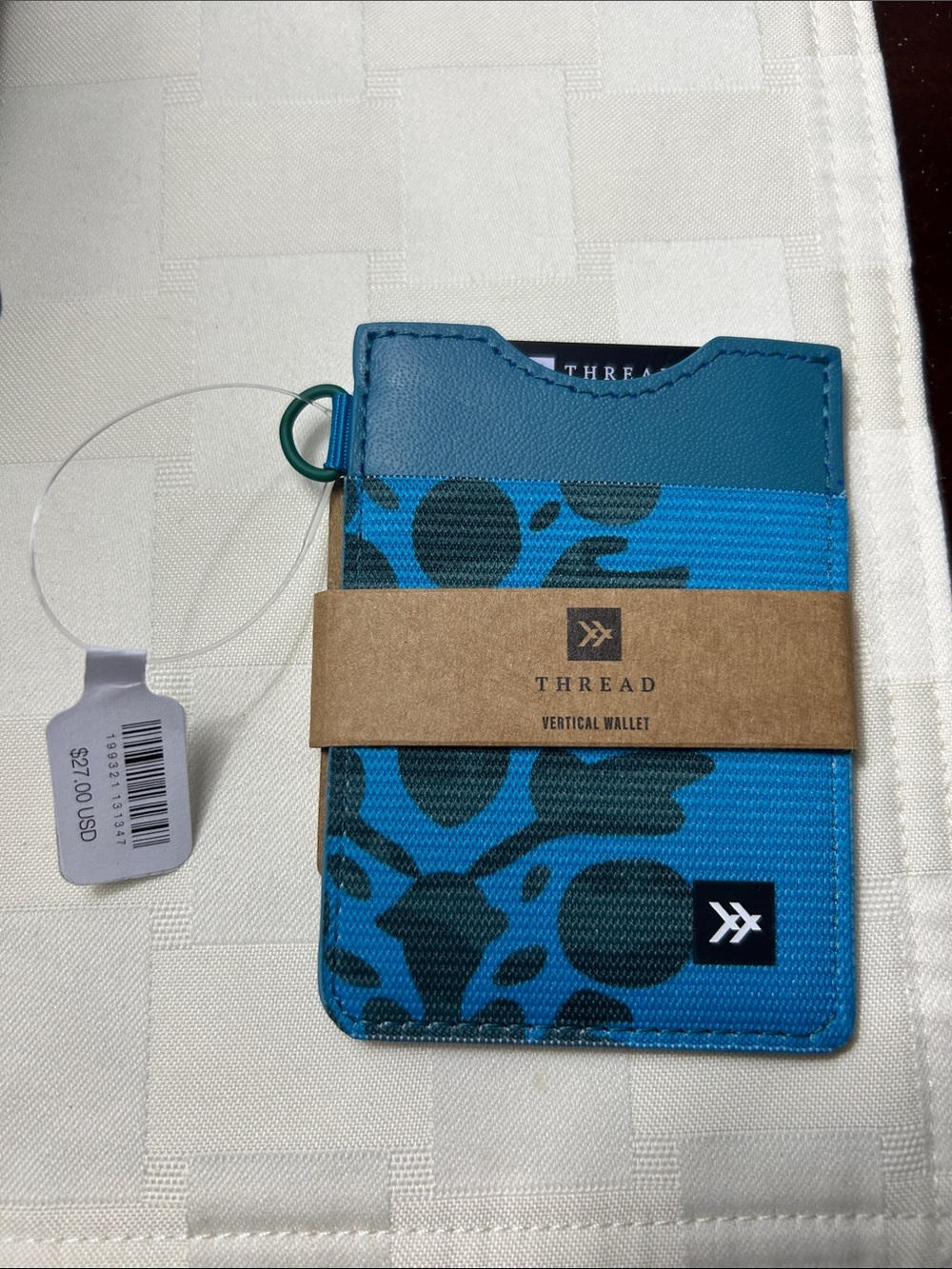 Thread Vertical Card Wallet in Teal Blue Pattern